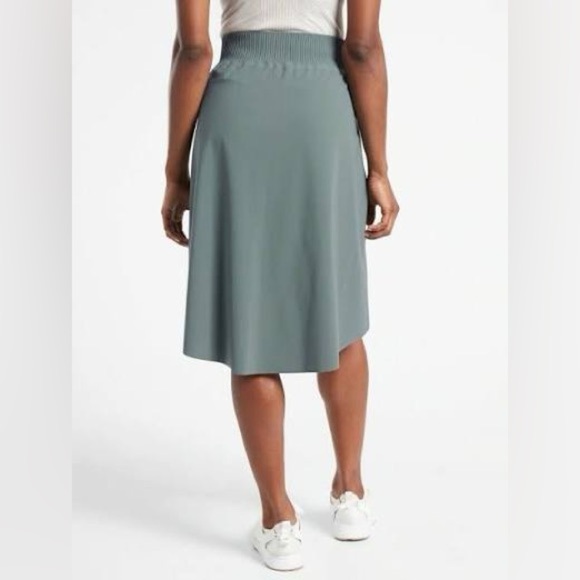 Athleta Cosmic skirt in green blue gray 1X high low active skirt - Picture 2 of 7